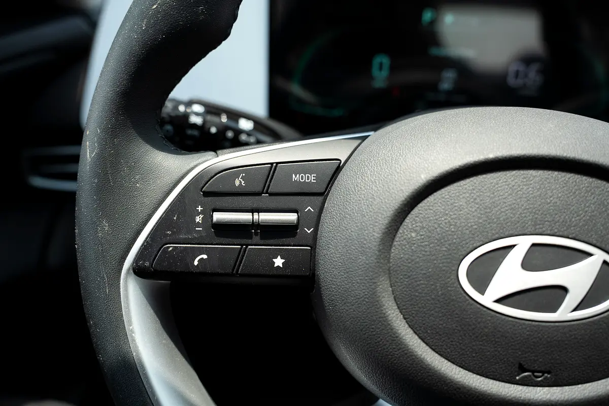 واردات Hyundai Elantra 2025 از دبی — منطقه آزاد کیش و قشم — خودرو Hyundai — تصویر 14