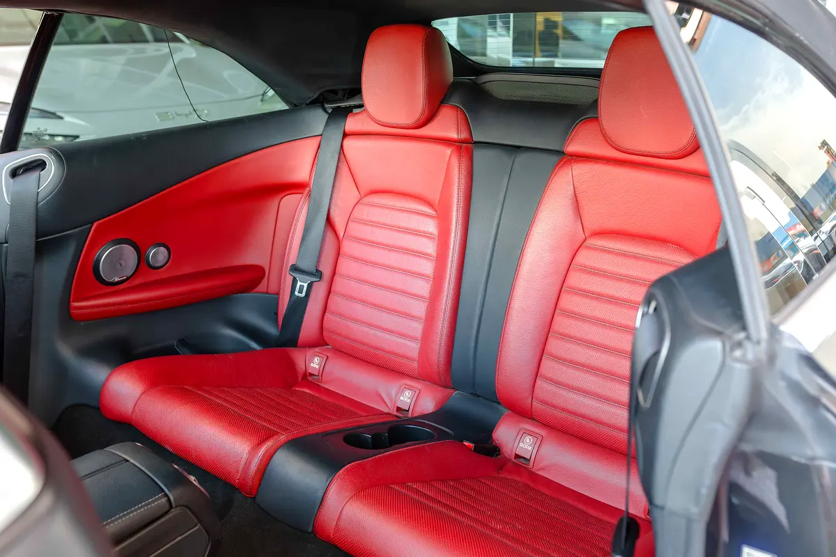 واردات Mercedes-Benz C Class 2019 از دبی — منطقه آزاد کیش و قشم — خودرو Mercedes-Benz — تصویر 18