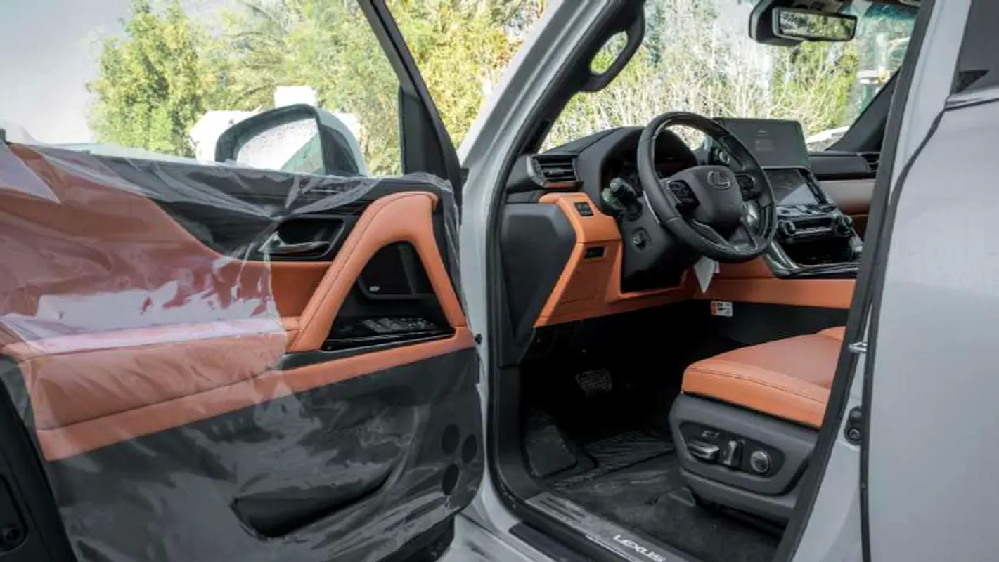 واردات Lexus LX Series 2026 از دبی — منطقه آزاد کیش و قشم — خودرو Lexus — تصویر 12