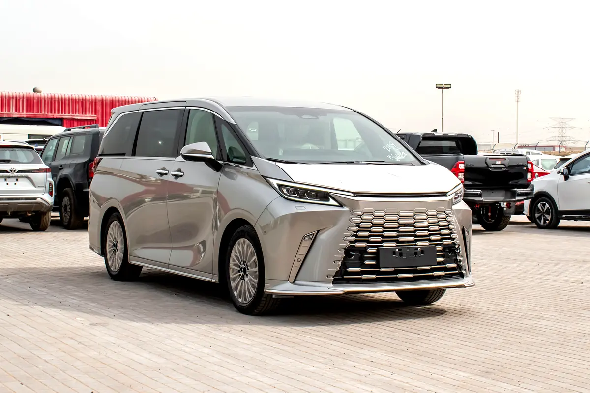 واردات Lexus LM Series 2026 از دبی — منطقه آزاد کیش و قشم — خودرو Lexus — تصویر 3