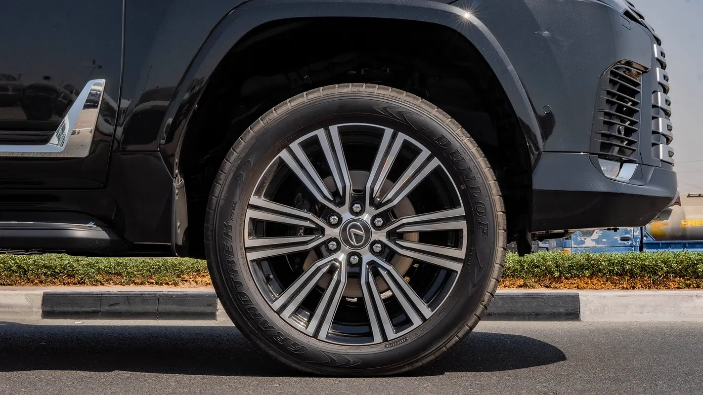 واردات Lexus LX Series 2026 از دبی — منطقه آزاد کیش و قشم — خودرو Lexus — تصویر 6