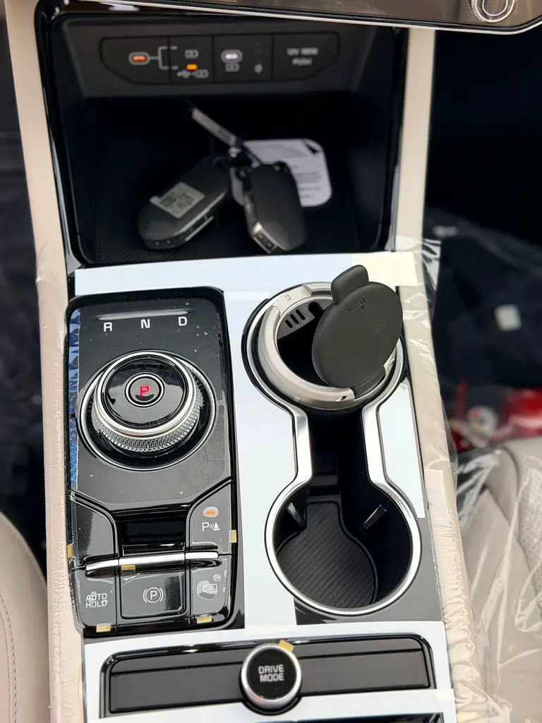 واردات Kia K5 2026 از دبی — منطقه آزاد کیش و قشم — خودرو Kia — تصویر 19