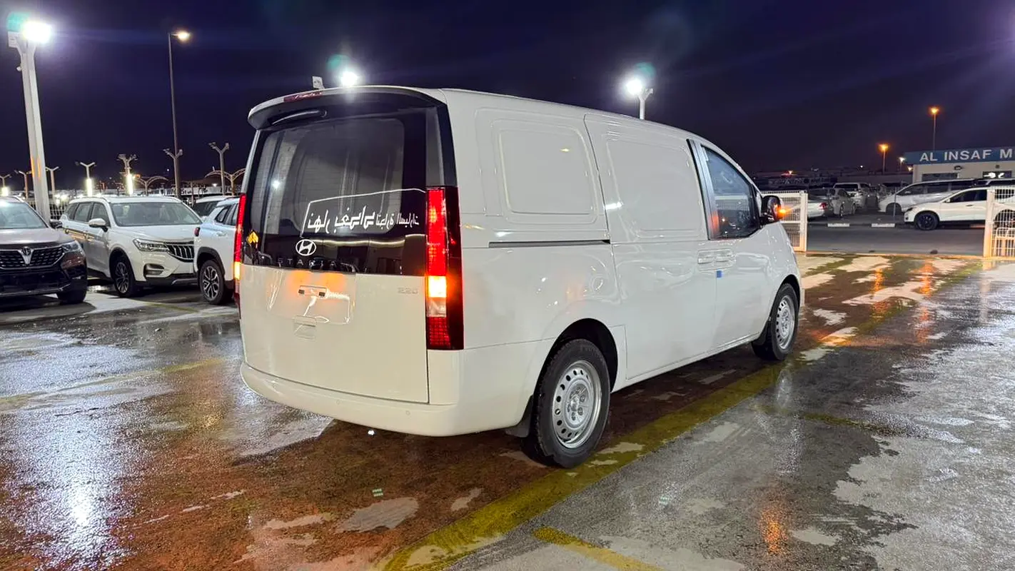 واردات Hyundai Staria 2025 از دبی — منطقه آزاد کیش و قشم — خودرو Hyundai — تصویر 4