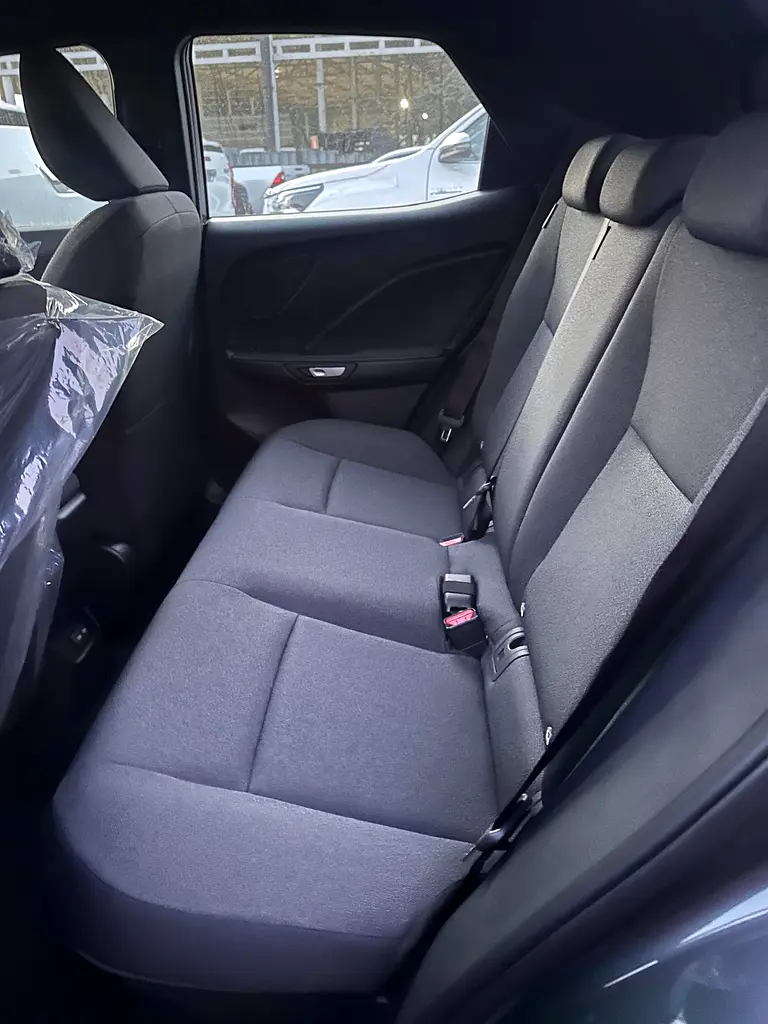 واردات Lexus LBX 2026 از دبی — منطقه آزاد کیش و قشم — خودرو Lexus — تصویر 6