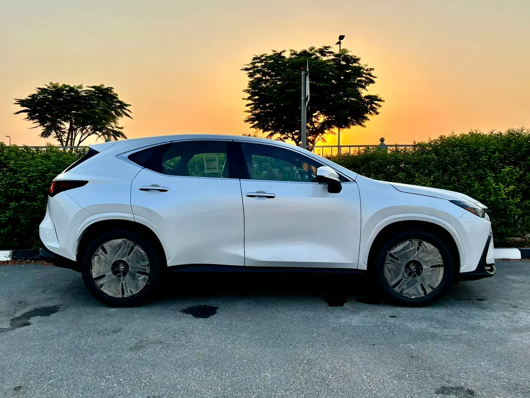 واردات Lexus NX Series 2025 از دبی — منطقه آزاد کیش و قشم — خودرو Lexus — تصویر 3