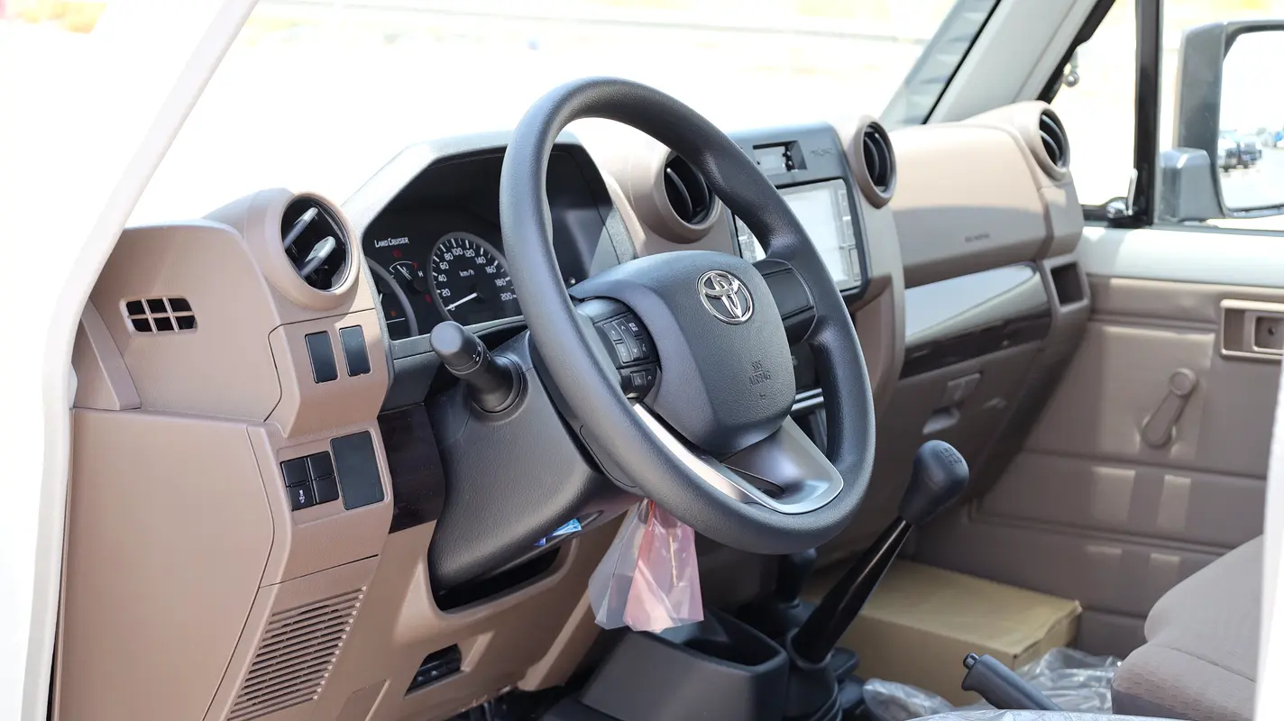 واردات Toyota Land Cruiser 70 Series 2026 از دبی — منطقه آزاد کیش و قشم — خودرو Toyota — تصویر 13