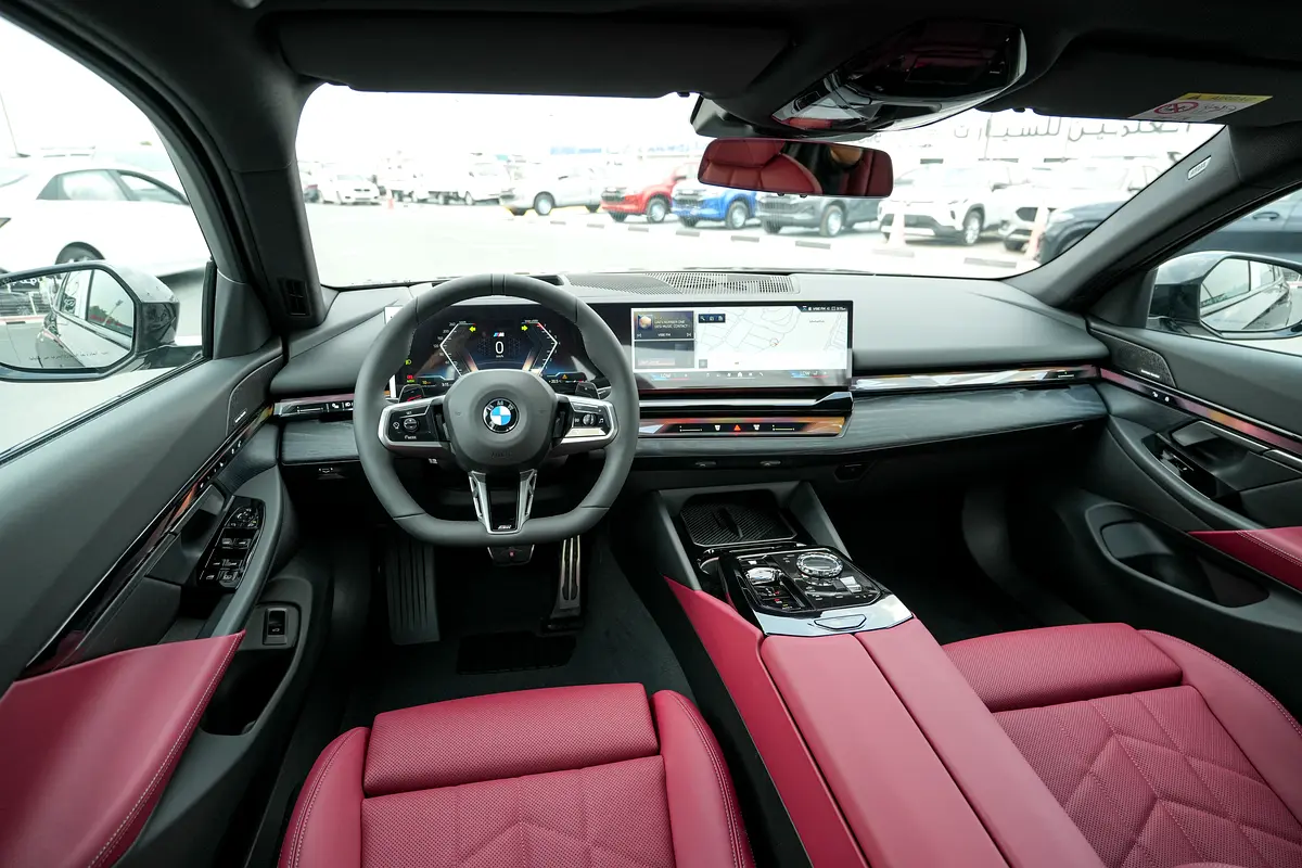 واردات BMW 5 Series 2027 از دبی — منطقه آزاد کیش و قشم — خودرو BMW — تصویر 10