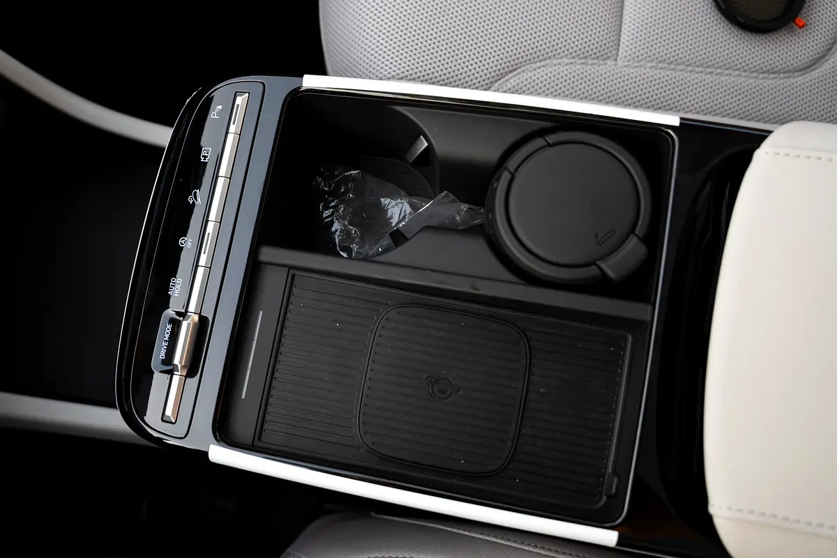 واردات Hyundai Tucson 2025 از دبی — منطقه آزاد کیش و قشم — خودرو Hyundai — تصویر 13