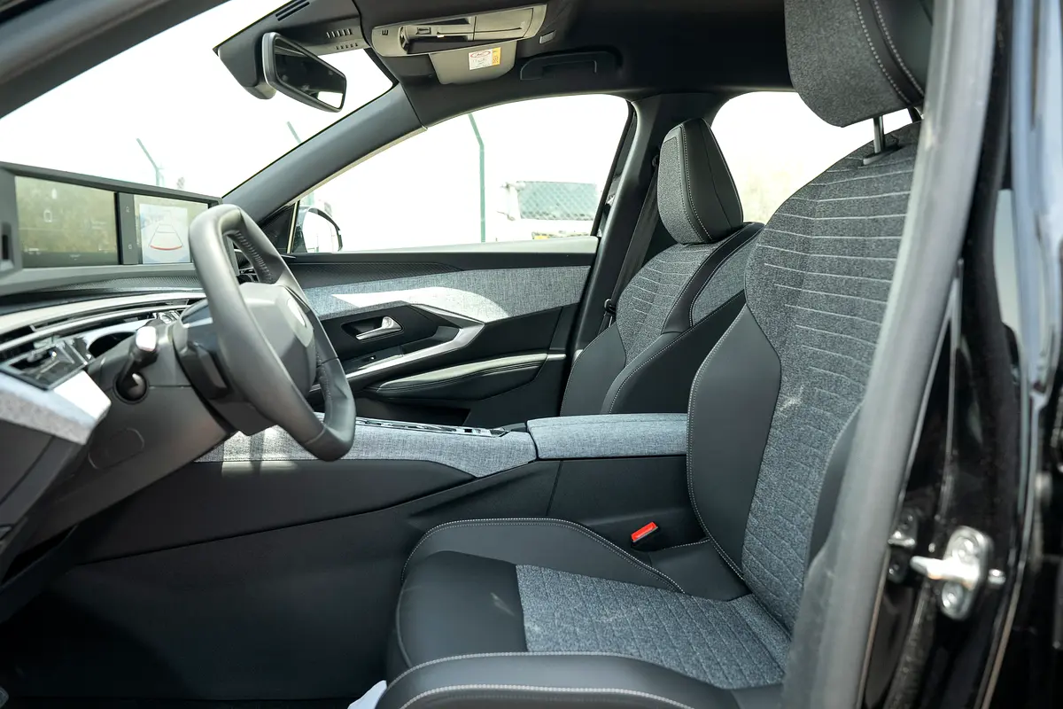واردات Peugeot 3008 2026 از دبی — منطقه آزاد کیش و قشم — خودرو Peugeot — تصویر 11