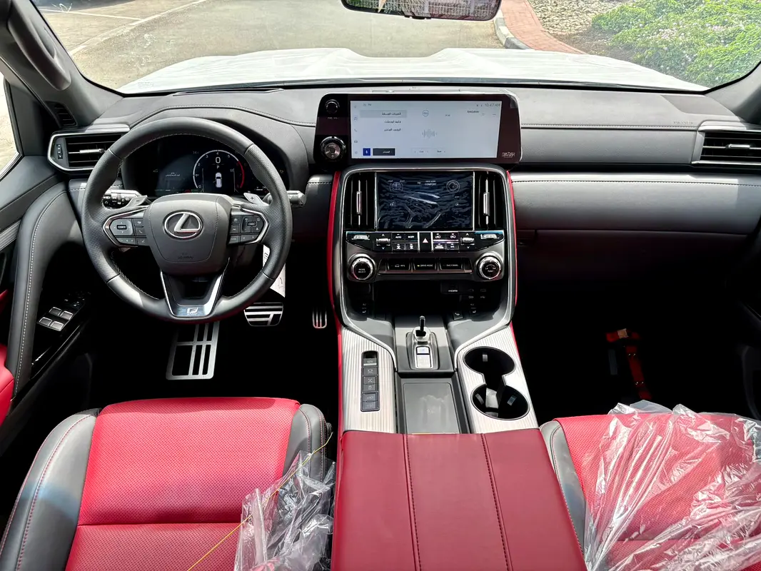 واردات Lexus LX Series 2025 از دبی — منطقه آزاد کیش و قشم — خودرو Lexus — تصویر 6