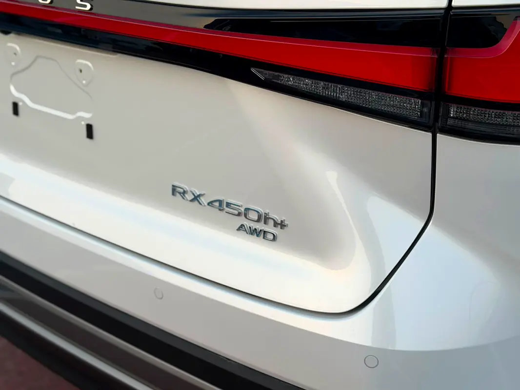 واردات Lexus RX Series 2026 از دبی — منطقه آزاد کیش و قشم — خودرو Lexus — تصویر 16