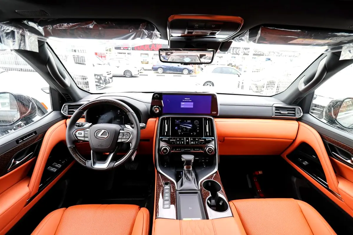 واردات Lexus LX Series 2026 از دبی — منطقه آزاد کیش و قشم — خودرو Lexus — تصویر 5