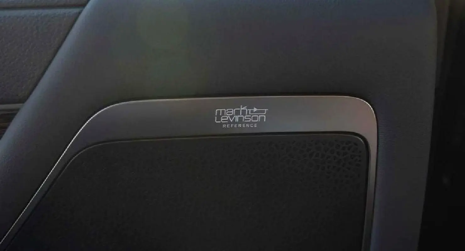واردات Lexus LX Series 2026 از دبی — منطقه آزاد کیش و قشم — خودرو Lexus — تصویر 13