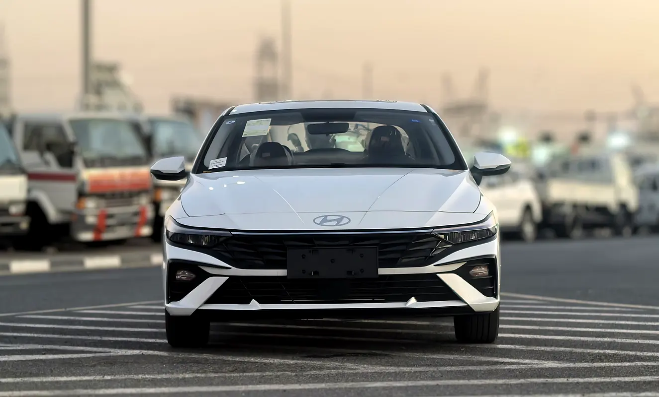 واردات Hyundai Elantra 2025 از دبی — منطقه آزاد کیش و قشم — خودرو Hyundai — تصویر 3