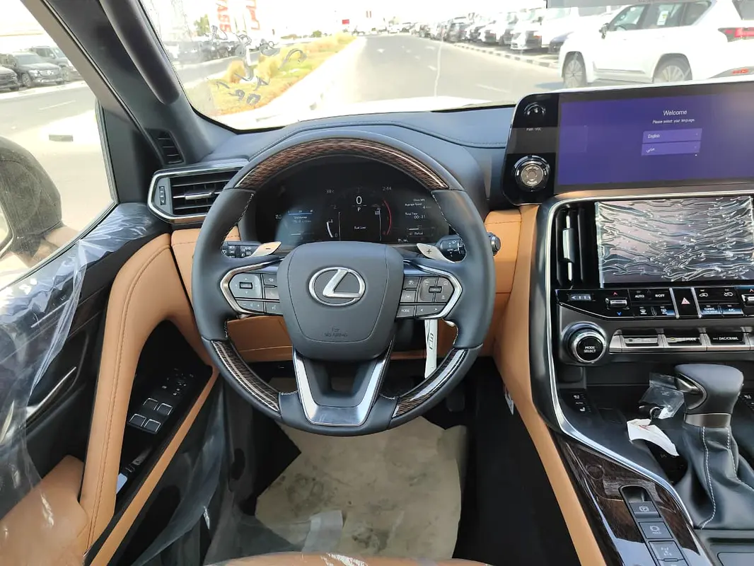 واردات Lexus LX Series 2026 از دبی — منطقه آزاد کیش و قشم — خودرو Lexus — تصویر 10