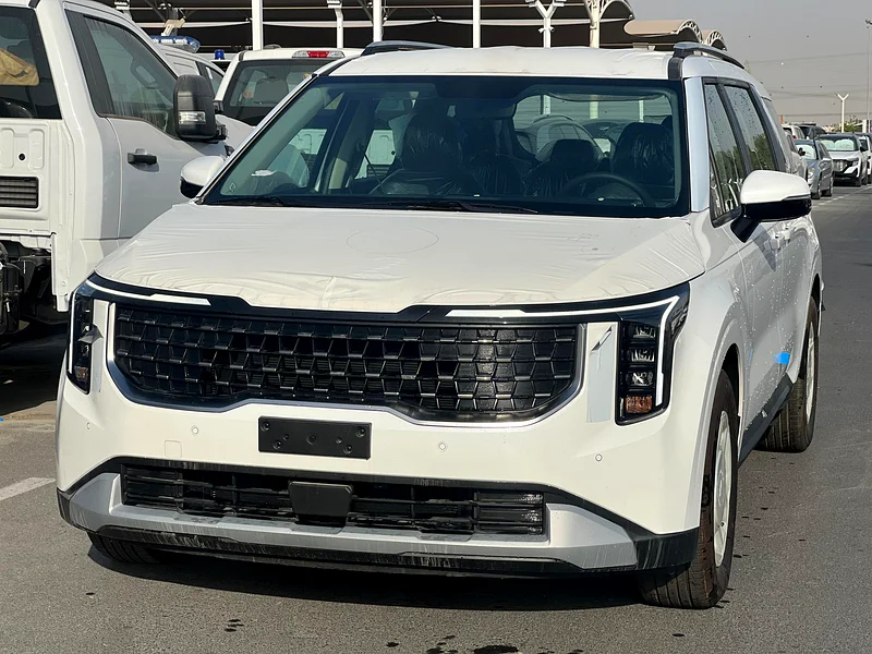 واردات Kia Carnival 2025 از دبی — منطقه آزاد کیش و قشم — خودرو Kia