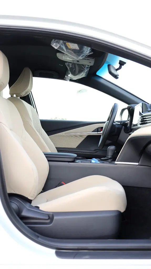 واردات Toyota Camry 2025 از دبی — منطقه آزاد کیش و قشم — خودرو Toyota — تصویر 11