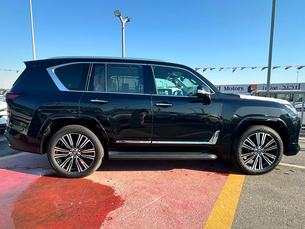 واردات Lexus LX Series 2026 از دبی — منطقه آزاد کیش و قشم — خودرو Lexus — تصویر 2