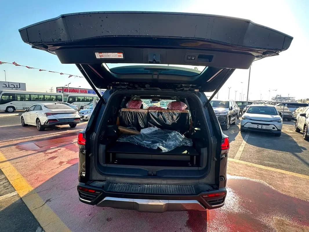 واردات Lexus LX Series 2026 از دبی — منطقه آزاد کیش و قشم — خودرو Lexus — تصویر 17