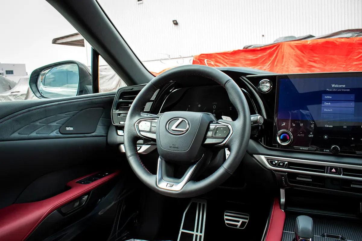 واردات Lexus RX Series 2026 از دبی — منطقه آزاد کیش و قشم — خودرو Lexus — تصویر 8