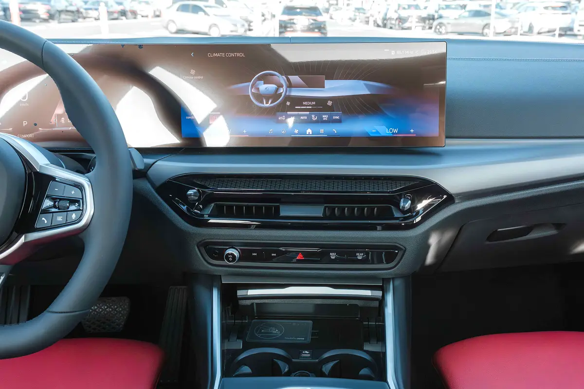 واردات BMW I3 2026 از دبی — منطقه آزاد کیش و قشم — خودرو BMW — تصویر 13