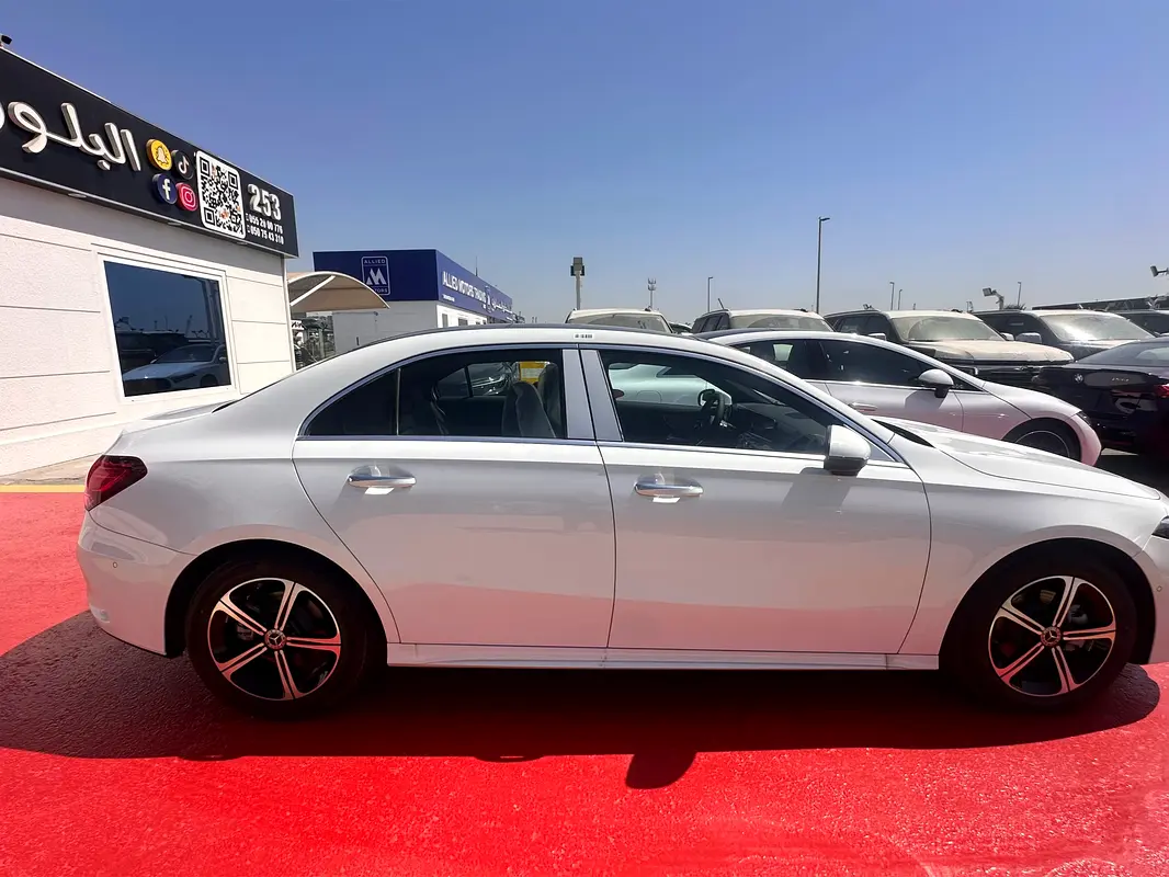 واردات Mercedes-Benz A Class 2025 از دبی — منطقه آزاد کیش و قشم — خودرو Mercedes-Benz — تصویر 4