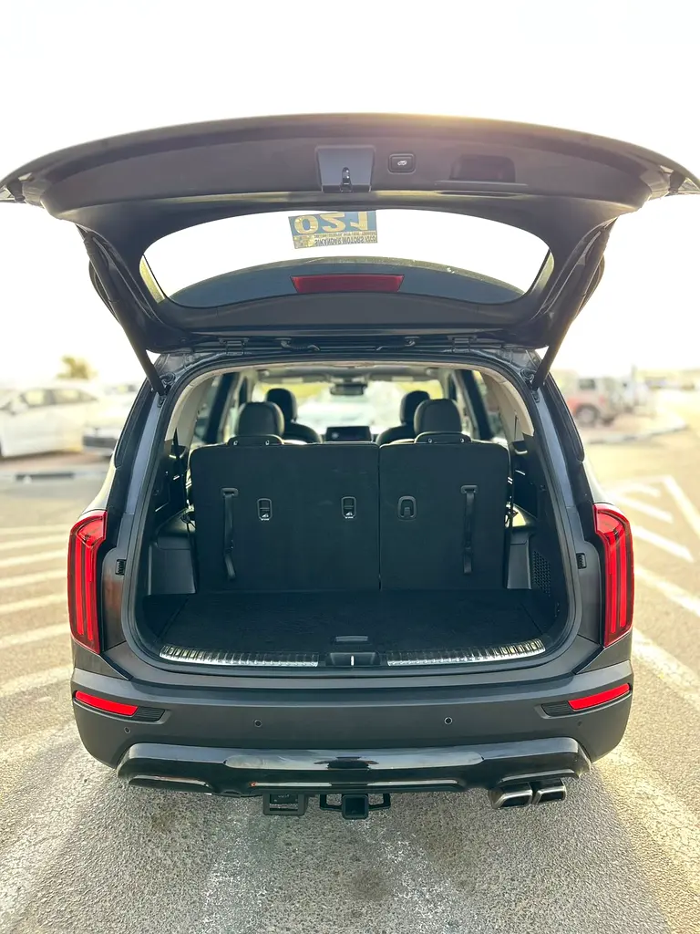 واردات Kia Telluride 2021 از دبی — منطقه آزاد کیش و قشم — خودرو Kia — تصویر 9