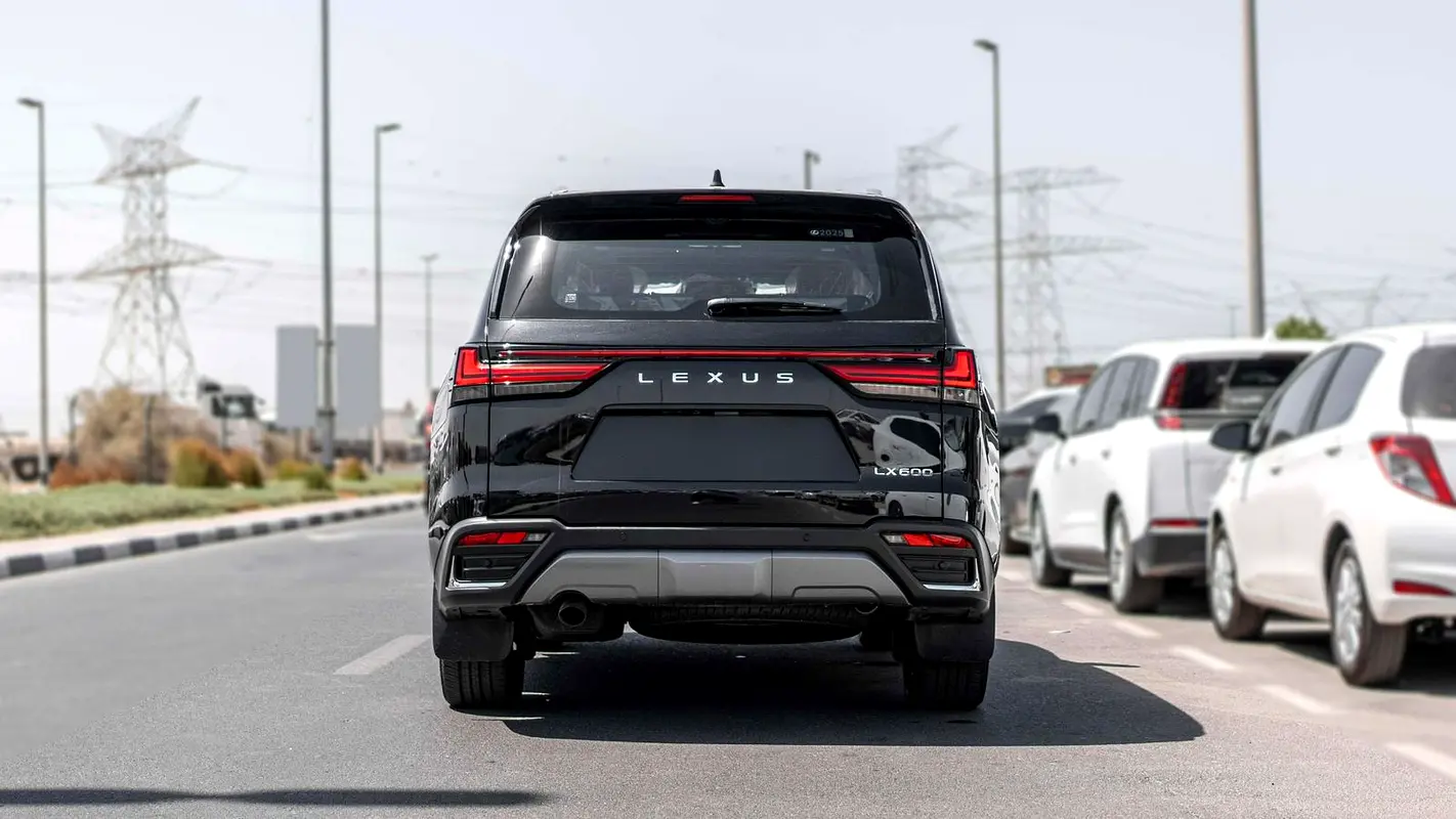 واردات Lexus LX Series 2026 از دبی — منطقه آزاد کیش و قشم — خودرو Lexus — تصویر 5