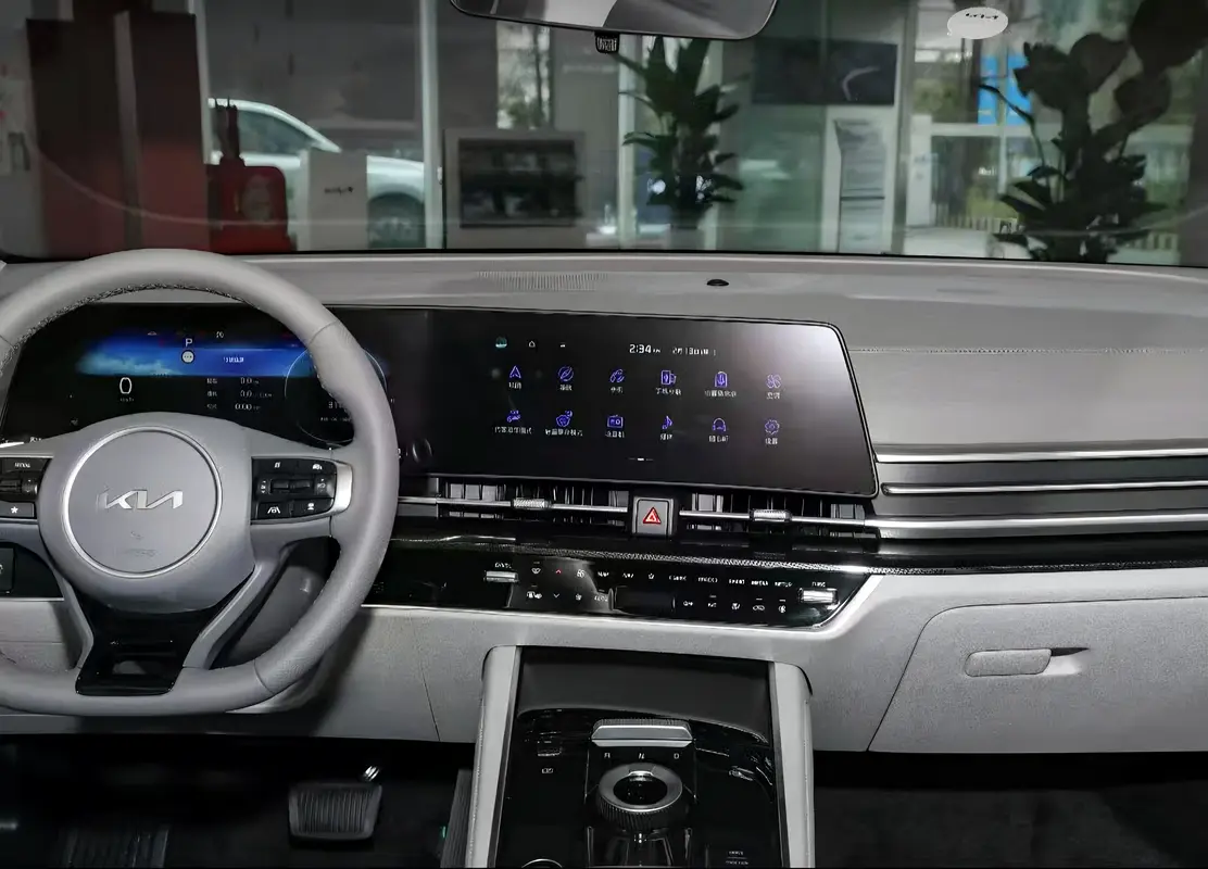واردات Kia Sportage 2024 از دبی — منطقه آزاد کیش و قشم — خودرو Kia — تصویر 7
