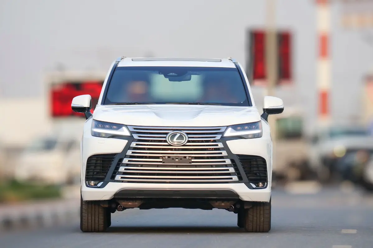 واردات Lexus LX Series 2026 از دبی — منطقه آزاد کیش و قشم — خودرو Lexus — تصویر 2