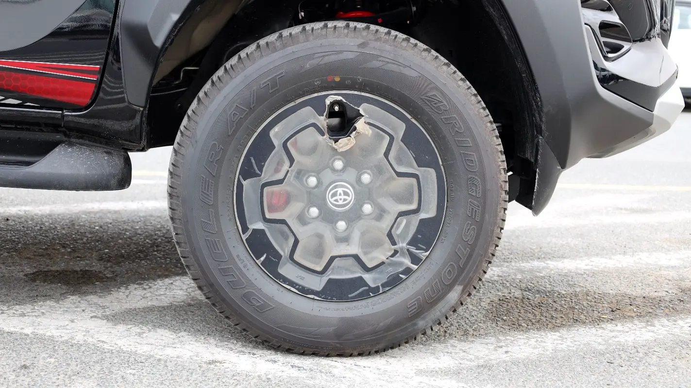 واردات Toyota Hilux 2026 از دبی — منطقه آزاد کیش و قشم — خودرو Toyota — تصویر 7