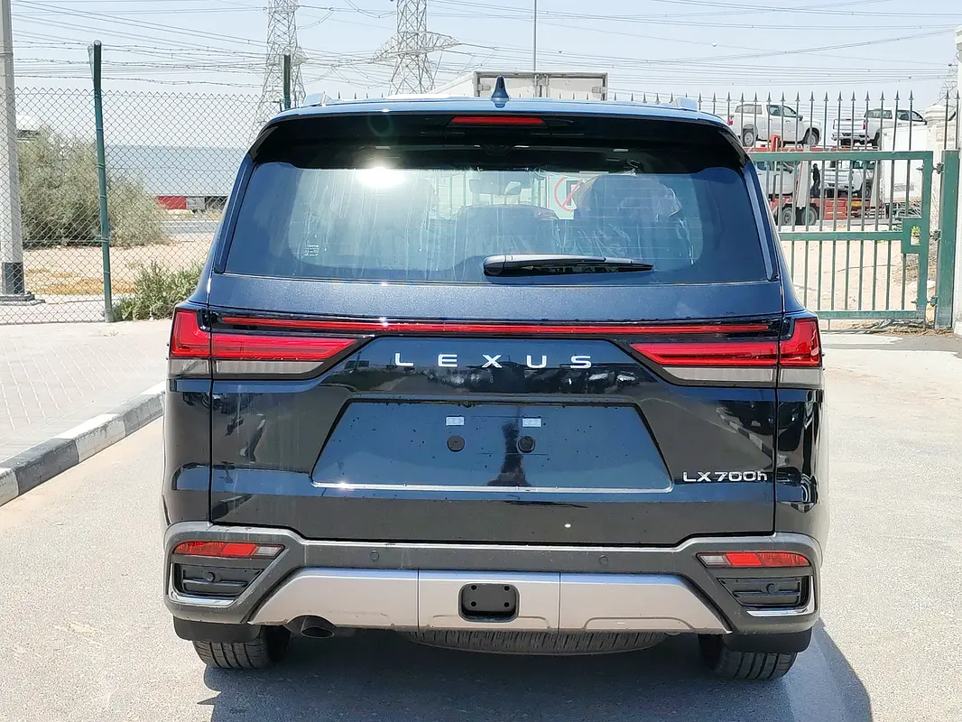 واردات Lexus LX Series 2026 از دبی — منطقه آزاد کیش و قشم — خودرو Lexus — تصویر 8