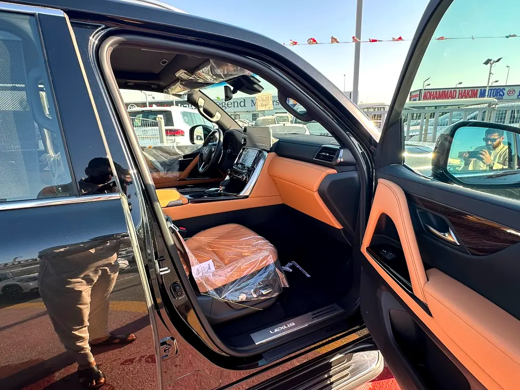 واردات Lexus LX Series 2026 از دبی — منطقه آزاد کیش و قشم — خودرو Lexus — تصویر 7