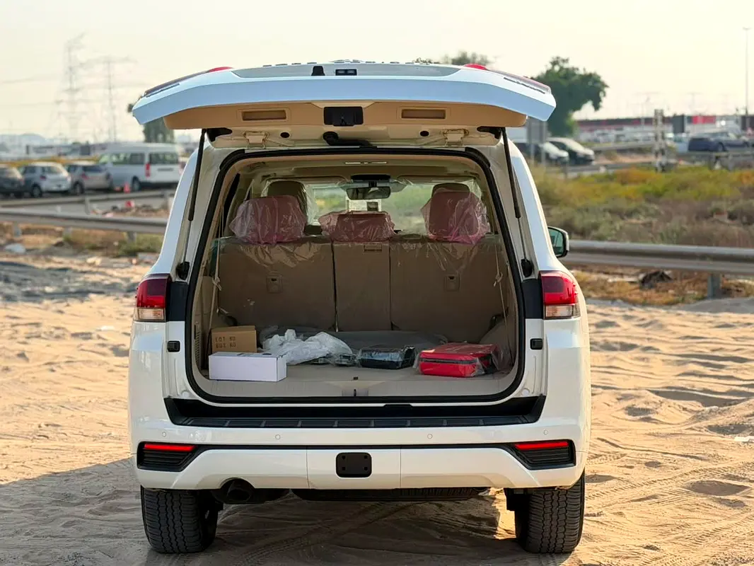 واردات Toyota Land Cruiser 2026 از دبی — منطقه آزاد کیش و قشم — خودرو Toyota — تصویر 7