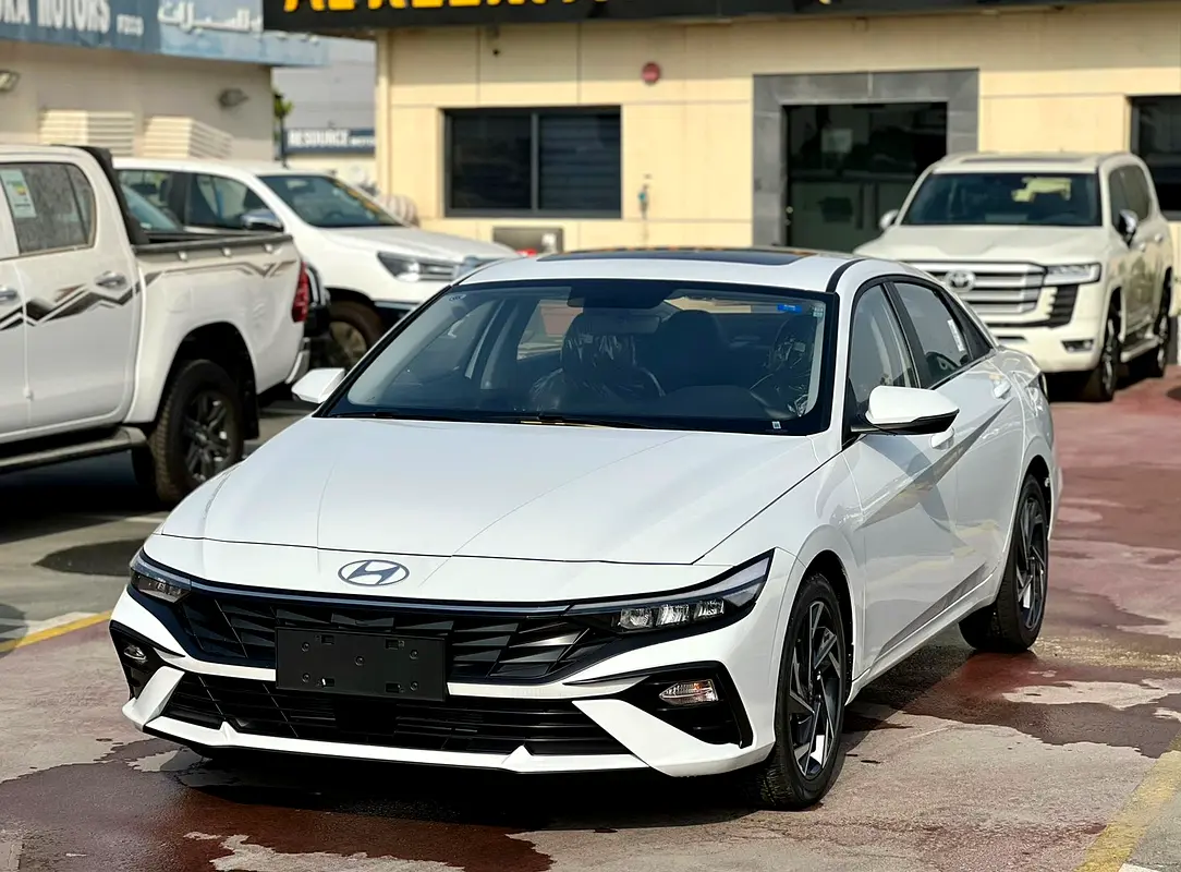 واردات Hyundai Elantra 2025 از دبی — منطقه آزاد کیش و قشم — خودرو Hyundai — تصویر 2