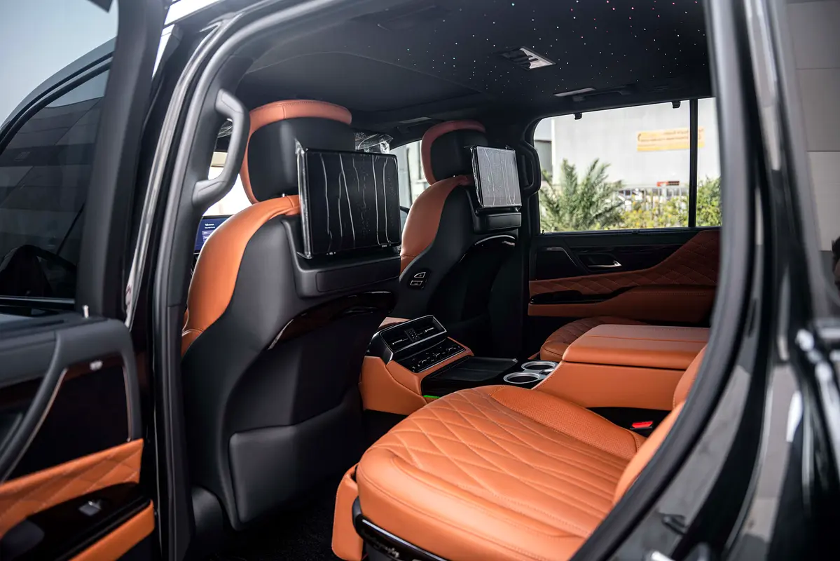 واردات Lexus LX Series 2026 از دبی — منطقه آزاد کیش و قشم — خودرو Lexus — تصویر 18