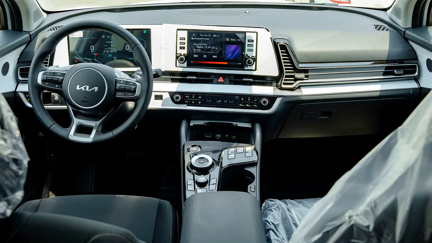 واردات Kia Sportage 2025 از دبی — منطقه آزاد کیش و قشم — خودرو Kia — تصویر 12