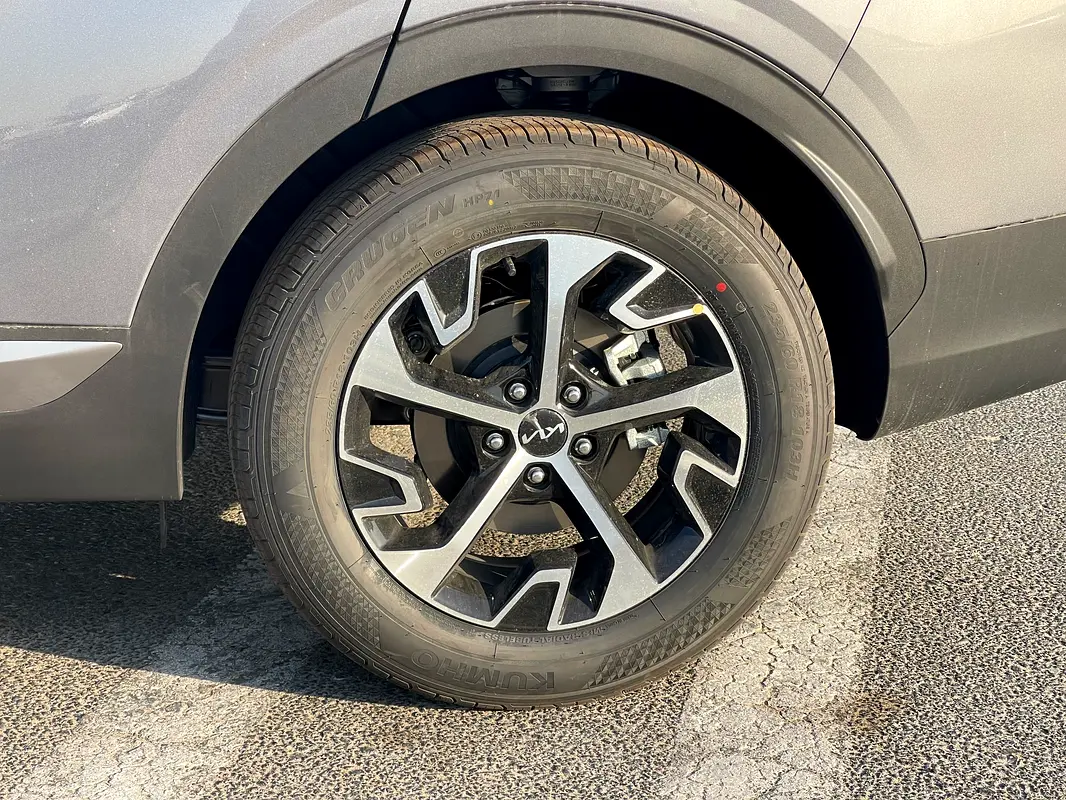 واردات Kia Sportage 2025 از دبی — منطقه آزاد کیش و قشم — خودرو Kia — تصویر 12