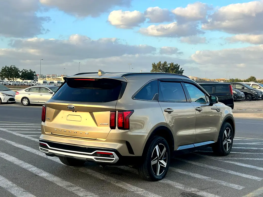 واردات Kia Sorento 2021 از دبی — منطقه آزاد کیش و قشم — خودرو Kia — تصویر 7