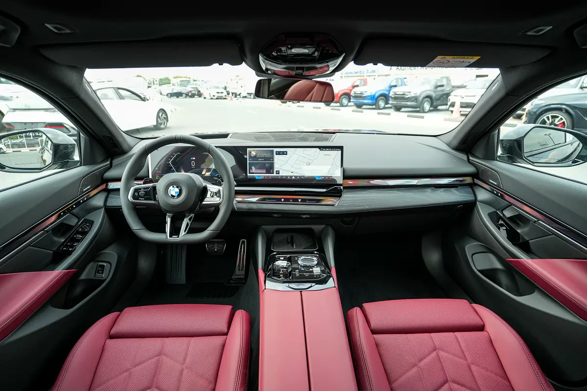 واردات BMW 5 Series 2027 از دبی — منطقه آزاد کیش و قشم — خودرو BMW — تصویر 8
