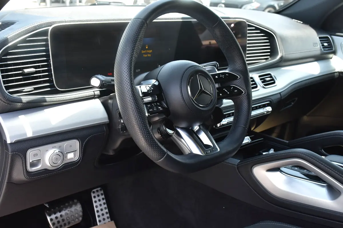 واردات Mercedes-Benz GLE Coupe 2024 از دبی — منطقه آزاد کیش و قشم — خودرو Mercedes-Benz — تصویر 9
