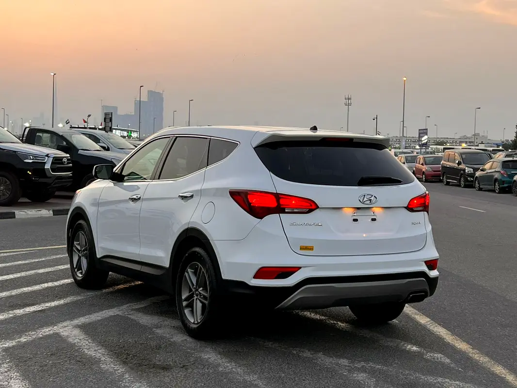واردات Hyundai Santa FE 2018 از دبی — منطقه آزاد کیش و قشم — خودرو Hyundai — تصویر 5
