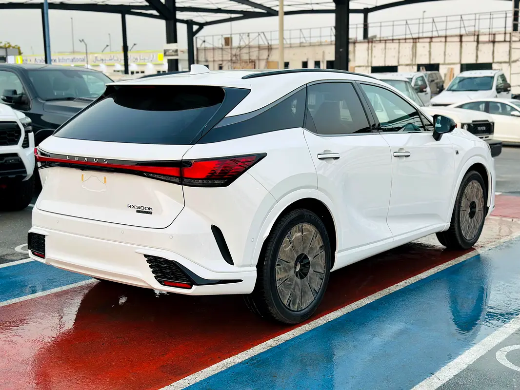 واردات Lexus RX Series 2025 از دبی — منطقه آزاد کیش و قشم — خودرو Lexus — تصویر 18