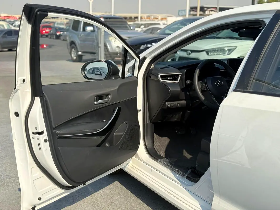 واردات Toyota Corolla 2025 از دبی — منطقه آزاد کیش و قشم — خودرو Toyota — تصویر 8