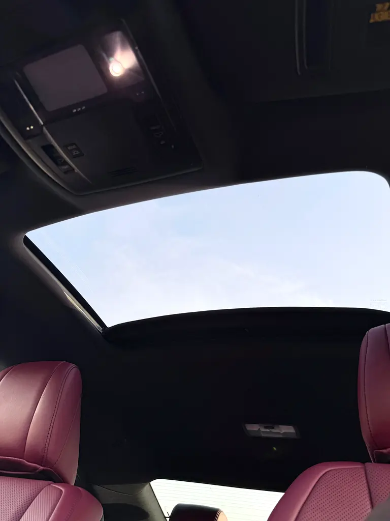 واردات Lexus RC Series 2016 از دبی — منطقه آزاد کیش و قشم — خودرو Lexus — تصویر 14