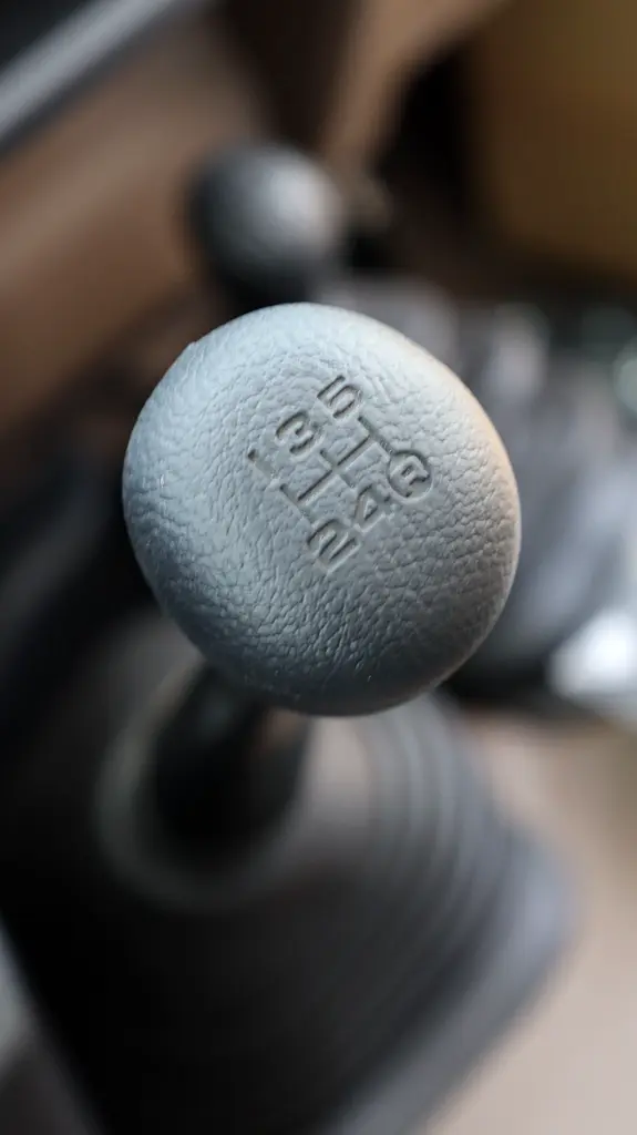 واردات Toyota Land Cruiser 70 Series 2026 از دبی — منطقه آزاد کیش و قشم — خودرو Toyota — تصویر 15