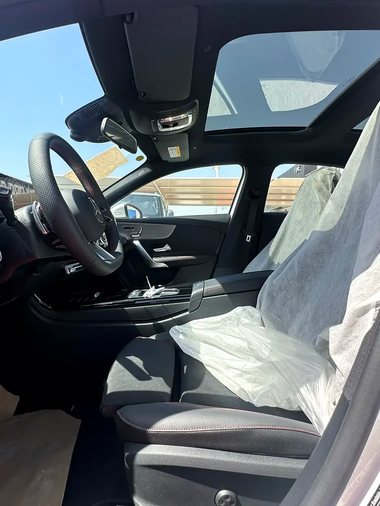 واردات Mercedes-Benz A Class 2025 از دبی — منطقه آزاد کیش و قشم — خودرو Mercedes-Benz — تصویر 8
