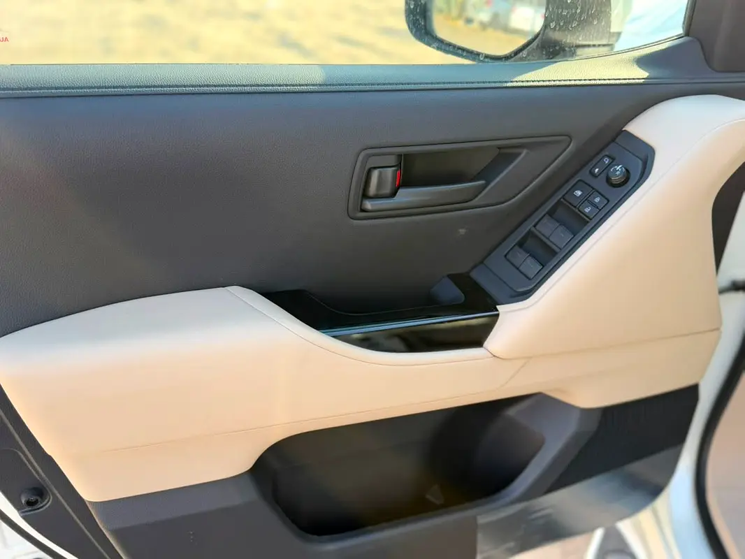 واردات Toyota Land Cruiser 2026 از دبی — منطقه آزاد کیش و قشم — خودرو Toyota — تصویر 15