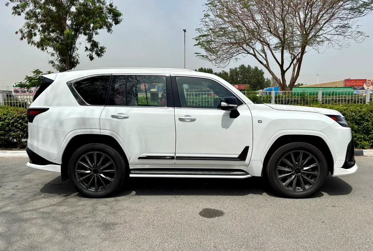 واردات Lexus LX Series 2025 از دبی — منطقه آزاد کیش و قشم — خودرو Lexus