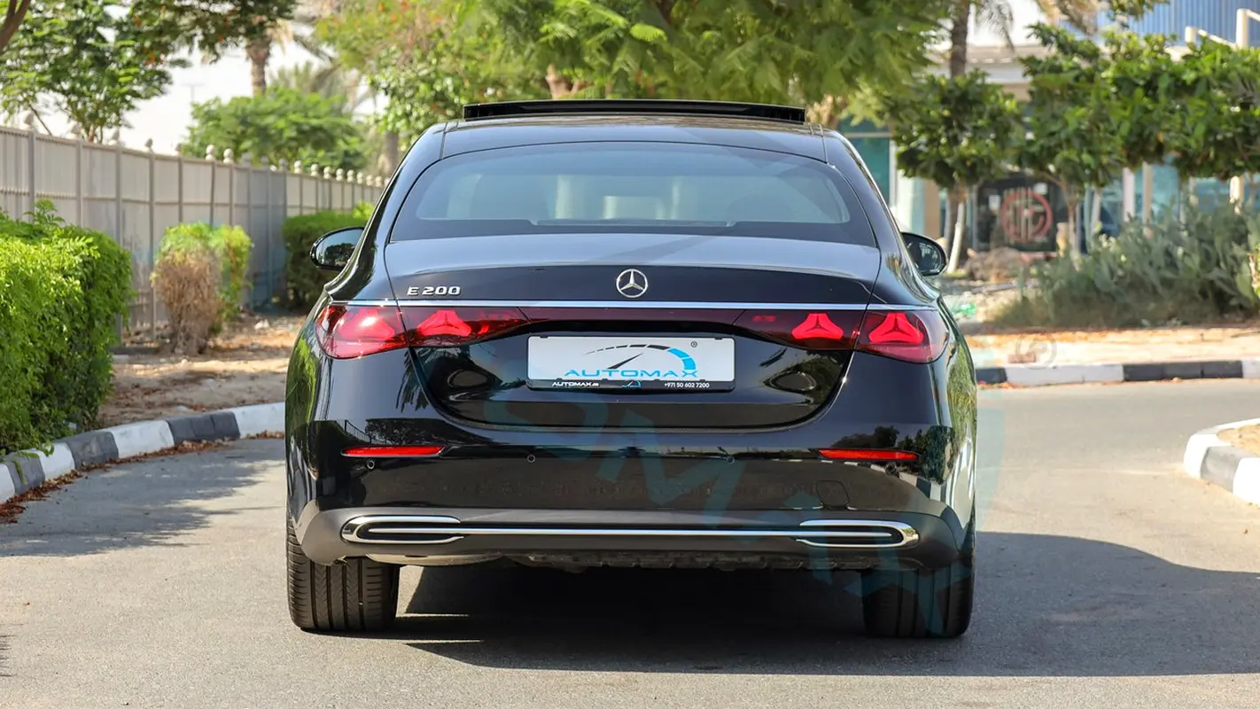 واردات Mercedes-Benz E Class 2026 از دبی — منطقه آزاد کیش و قشم — خودرو Mercedes-Benz — تصویر 6